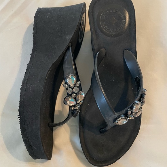 BCBG Sandals - Picture 2 of 4